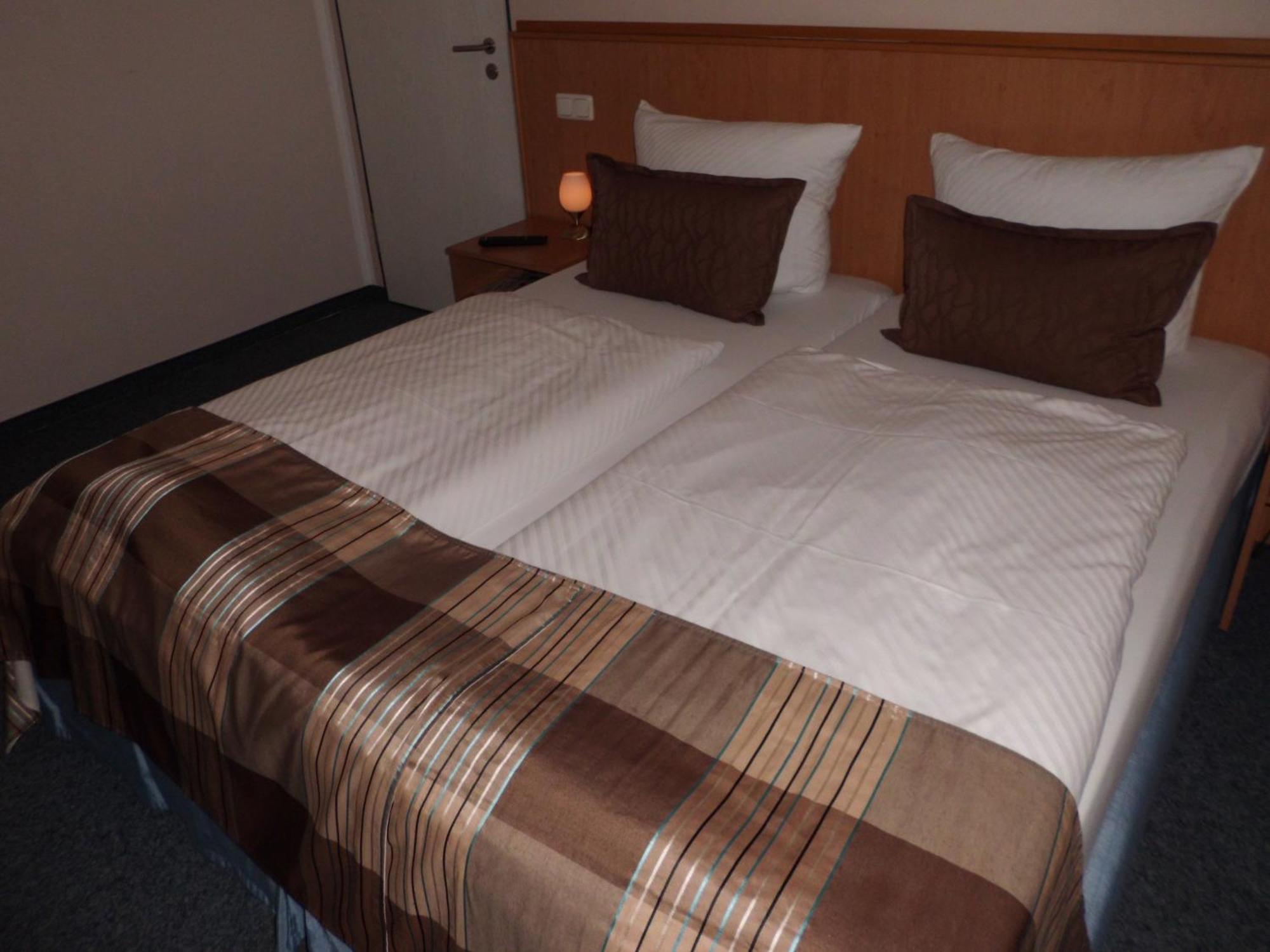 Hotel Sarah Хайнсберг Номер фото