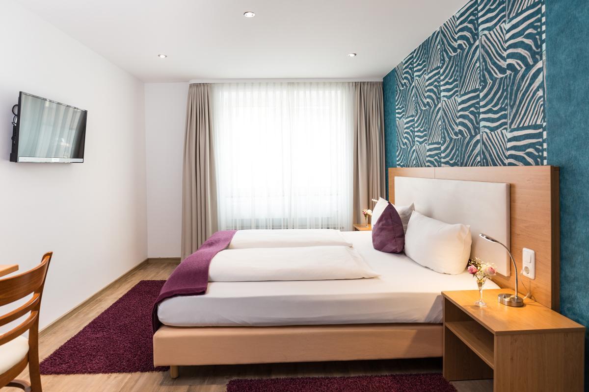 Hotel Sarah Хайнсберг Экстерьер фото